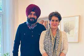 Finally Sidhu meets Priyanka Gandhi