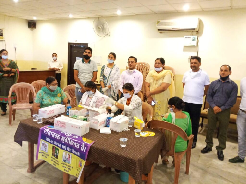 MORE THAN 76,000 DOSES ADMINISTERED IN HOSHIARPUR: APNEET RIYAIT