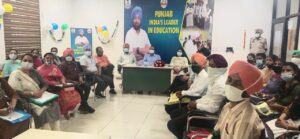 ਡੀ.ਸੀ. ਵਰਿੰਦਰ ਕੁਮਾਰ ਸ਼ਰਮਾ ਵੱਲੋਂ ਲੁਧਿਆਣਾ ਜ਼ਿਲ੍ਹੇ ਨਾਲ ਸਬੰਧਤ 75 ਅਧਿਆਪਕਾਂ ਨੂੰ ਦਿੱਤੇ ਗਏ ਨਿਯੁਕਤੀ ਪੱਤਰ