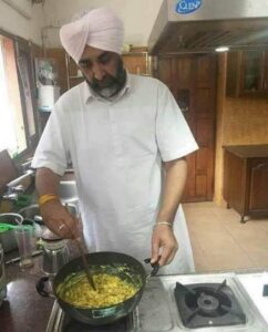 कैप्टन-सिद्धू की जंग के बीच मनप्रीत बादल का तड़का हुआ वाइरल