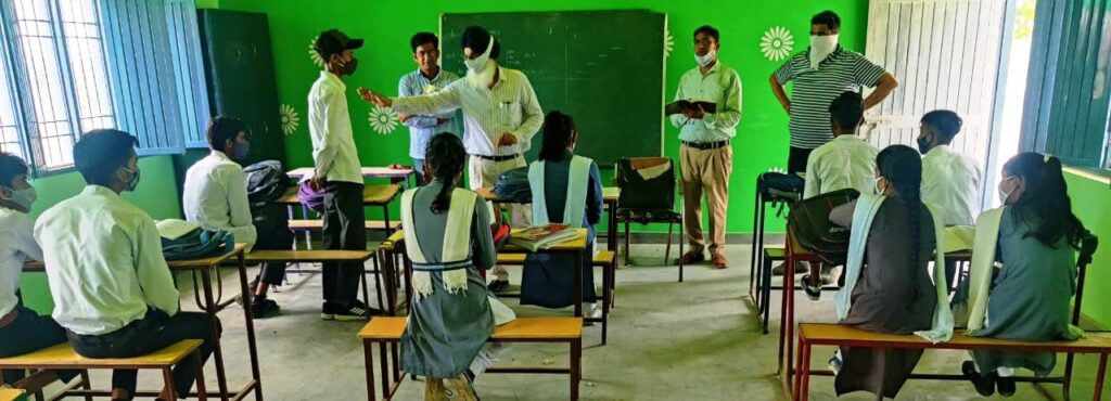 ਡਾ. ਤਿ੍ਲੋਚਨ ਸਿੰਘ ਸਿੱਧੂ ਵੱਲੋਂ ਜ਼ਿਲ੍ਹੇ ਦੇ ਵੱਖ ਵੱਖ ਸਕੂਲਾਂ ਦੀ ਕੀਤੀ ਚੈਕਿੰਗ