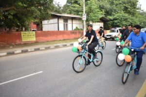 SUNDER SHAM ARORA KICK-STARTS HOSHIARPUR SMART BIKES PROJECT UNDER MISSION TANDRUST PUNJAB
