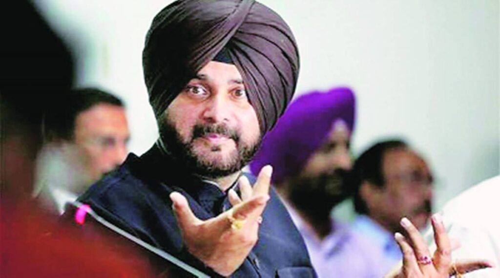 पंजाब कांग्रेस अध्यक्ष नवजोत सिद्धू ने इस्तीफा दिया