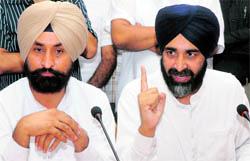 ਵਿੱਤ ਮੰਤਰੀ ਮਨਪ੍ਰੀਤ ਬਾਦਲ ਦੇ ਨਜ਼ਦੀਕੀ ਰਿਸ਼ਤੇਦਾਰ ਸਾਬਕਾ ਵਿਧਾਇਕ ਜਗਬੀਰ ਬਰਾੜ ਮੁੜ ਬਣਨਗੇ ਅਕਾਲੀ