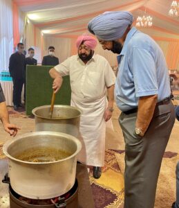 Patialvi tadka by CM  ahead of dinner to Olympians