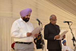 PUNJAB GOVERNOR ADMINISTERS OATH OF OFFICE AND SECRECY TO 15 CABINET MINISTERS