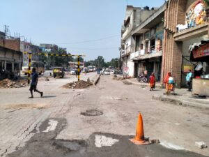 IMPROVEMENT TRUST LUDHIANA INSTALLS HEIGHT BARRIERS TO PREVENT ILLEGAL PARKING OF BUSES