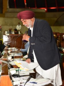 Agriculture Minister Randeep Nabha tables resolution against three farm laws