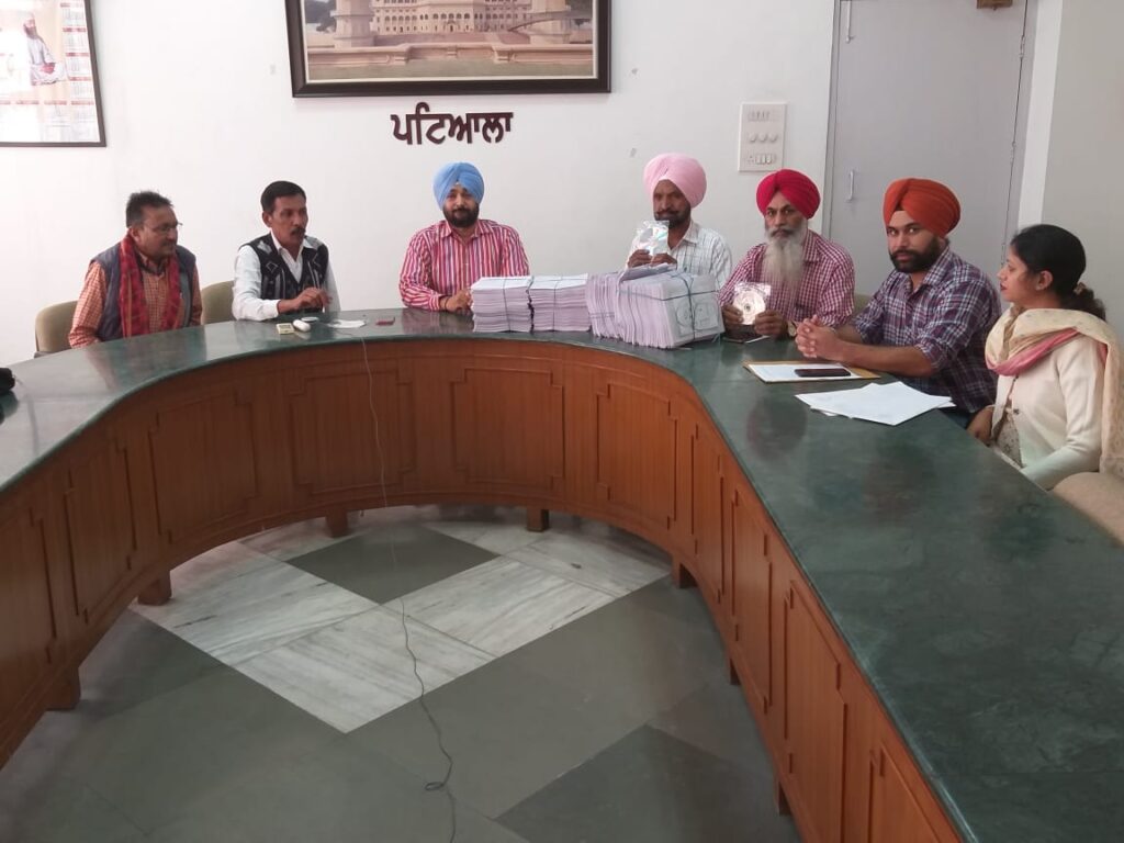 ਫੋਟੋ ਵੋਟਰ ਸੂਚੀਆਂ ਦੀ ਸਪੈਸ਼ਲ ਸੁਧਾਈ ਲਈ 30 ਨਵੰਬਰ ਤੱਕ ਕੀਤਾ ਜਾ ਸਕਦੇ ਅਪਲਾਈ : ਵਧੀਕ ਜ਼ਿਲ੍ਹਾ ਚੋਣ ਅਫ਼ਸਰ