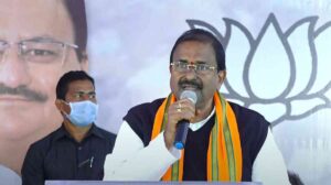 CAST ONE CRORE VOTES TO BJP, GET LIQUOR AT ₹ 70 PROMISED BJP CHIEF