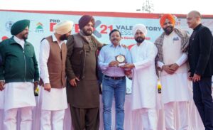 WILL SOON APPROACH GoI FOR OPENING CROSS BORDER TRADE WITH PAKISTAN :  CM CHANNI