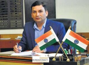 रवि भगत बने सीएम के नए विशेष प्रधान सचिव