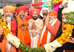 PUNJAB CM PAYS OBEISANCE AT ‘TAP ASTHAN’ OF SRI GURU RAVIDASS JI AT KHURALGARH
