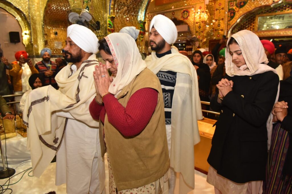 PUNJAB CM PAYS OBEISANCE AT GURUDWARA SRI QATALGARH SAHIB DURING MARCH FROM MORINDA RESIDENCE TO SRI CHAMKAUR SAHIB