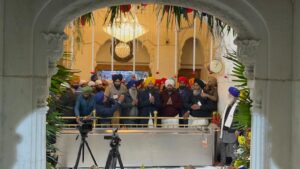 Punjab CM pays obeisance at Gurudwara Sri Fatehgarh Sahib