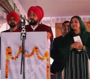 ਜੇ ਜਲ੍ਹਿਆਂਵਾਲਾ ਬਾਗ ਹੱਤਿਆਕਾਂਡ ਲਈ ਜਨਰਲ ਡਾਇਰ ਜ਼ਿੰਮੇਵਾਰ ਸੀ ਤਾਂ ਬਰਗਾੜੀ ਮਾਮਲੇ ‘ਚ ਗੋਲੀ ਕਾਂਡ ਲਈ ਬਾਦਲ ਕਿਉਂ ਨਹੀਂ : ਚੰਨੀ