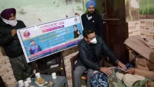 SDM Jagraon meets oldest voter of Jagraon Constituency