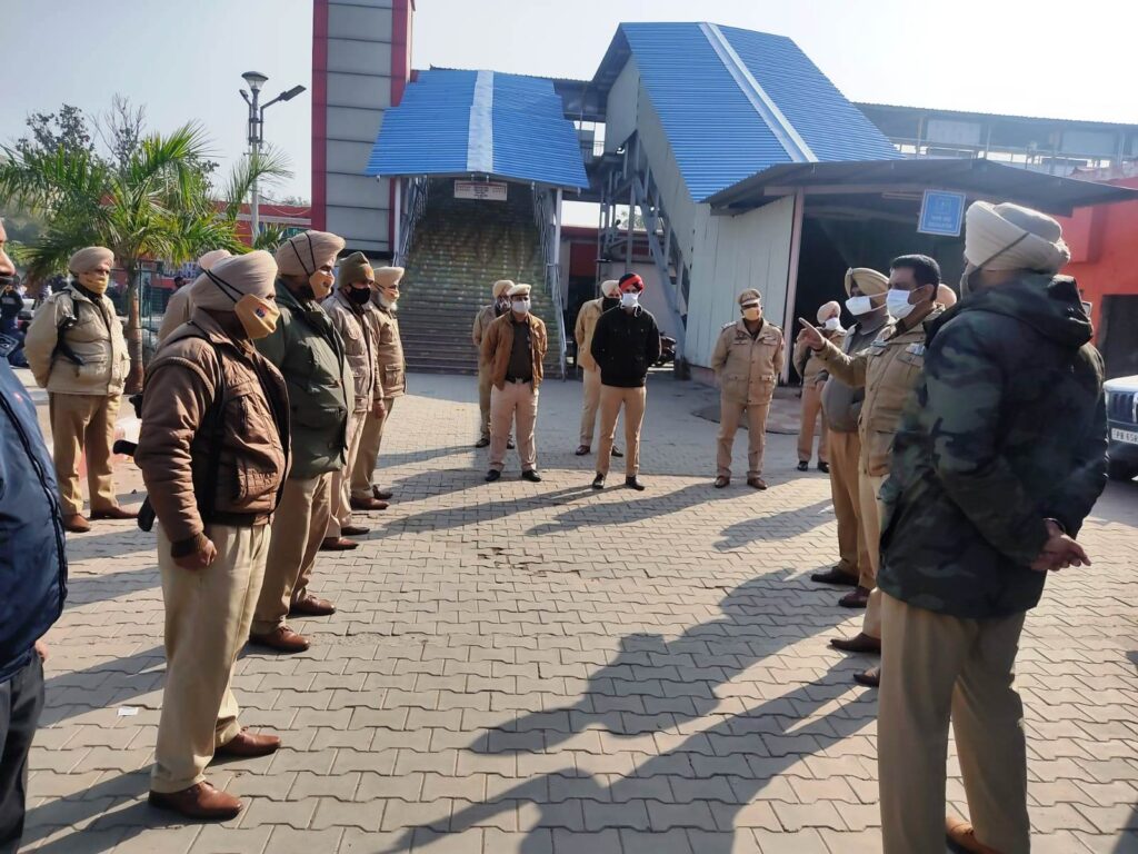 COMMISSIONERATE POLICE CONDUCTS CHECKING OF LUDHIANA RAILWAY STATION