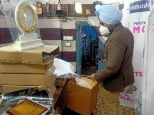 ਡਿਪਟੀ ਕਮਿਸ਼ਨਰ ਦੀਆਂ ਹਦਾਇਤਾਂ ’ਤੇ ਫਲਾਇੰਗ ਸਕੁਐਡ ਟੀਮਾਂ ਨੇ ਪ੍ਰਿੰਟਿੰਗ ਪ੍ਰੈਸ ਮਾਲਕਾਂ ਨੂੰ ਚੋਣ ਕਮਿਸ਼ਨ ਦੇ ਦਿਸ਼ਾ-ਨਿਰਦੇਸ਼ਾਂ ਤੋਂ ਕਰਵਾਇਆ ਜਾਣੂ