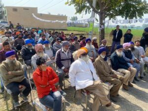 ਪਿੰਡ ਬੋਹਾਣੀ ਵਿਖੇ ਭਾਰੀ ਇਕੱਠ ਨੇ ਫਗਵਾੜਾ ਤੋਂ ਬਾਹਰਲੇ ਉਮੀਦਵਾਰਾਂ ਨੂੰ ਕਰਾਰੀ ਹਾਰ ਦੇਣ ਦਾ ਕੀਤਾ ਪ੍ਰਣ