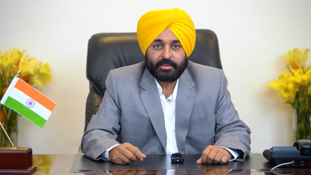 ਵਿਦਿਅਕ ਸੈਸ਼ਨ 2022-23 ਦੇ ਮੌਜੂਦਾ ਸਮੈਸਟਰ ਦੌਰਾਨ ਫੀਸ ਨਹੀਂ ਵਧਾ ਸਕਣਗੇ ਪ੍ਰਾਈਵੇਟ ਸਕੂਲ  :  ਮੁੱਖ ਮੰਤਰੀ ਵੱਲੋਂ ਐਲਾਨ