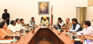 DISCHARGE YOUR DUTIES AS PUBLIC SERVANT- CM DIRECTS BOTH CIVIL & POLICE OFFICERS