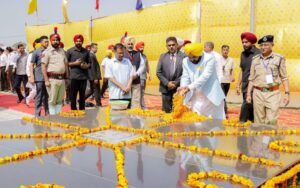 Kins of Shaheed Bhagat Singh thanks SBS Nagar administration for warm hospitality during swearing in ceremony