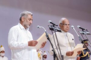 PUNJAB GOVERNOR ADMINISTERS OATH OF OFFICE AND SECRECY TO 10 MINISTERS IN BHAGWANT MANN LED CABINET