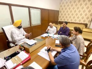 LALJIT SINGH BHULLAR ASKS DEFAULTER BUS OPERATORS TO FILE TAX AT EARLIEST