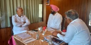 ਕੁਲਦੀਪ ਧਾਲੀਵਾਲ ਨੇ ਬੇਸਹਾਰਾ ਪਸ਼ੂਆਂ ਦੀ ਸਾਂਭ ਸੰਭਾਲ ਲਈ ਕੇਂਦਰ ਤੋਂ 500 ਕਰੋੜ ਰੁਪਏ ਦੀ ਕੀਤੀ ਮੰਗ