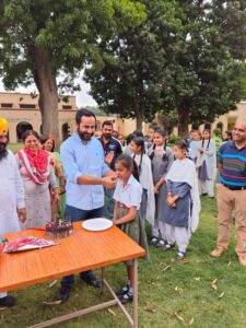 ਸਿੱਖਿਆ ਮੰਤਰੀ ਵੱਲੋਂ ਸਰਕਾਰੀ ਸੀਨੀਅਰ ਸੈਕੰਡਰੀ ਸਕੂਲ ਗੜ੍ਹਸ਼ੰਕਰ ਦਾ ਦੌਰਾ