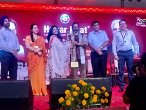 MINISTRY OF MINORITY AFFAIRS FELICITATES PRC RAKHEE GUPTA BHANDARI DURING 40TH EDITION OF HUNAR HAAT IN MUMBAI