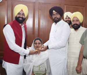 TOURISM & CULTURAL AFFAIRS, INVESTMENT PROMOTION, LABOUR AND GRIEVANCES REDRESSAL MINISTER ANMOL GAGAN MANN ASSUMES CHARGE OF OFFICE