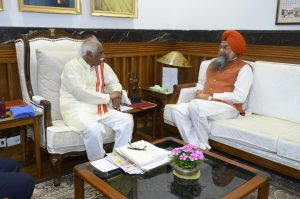  Kultar Singh Sandhwan called on the Governor of Haryana