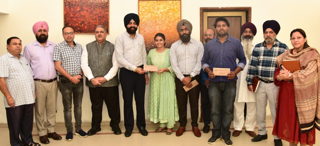 ਲਾਲਜੀਤ ਸਿੰਘ ਭੁੱਲਰ ਨੇ ਮੱਛੀ ਪਾਲਣ ਅਫ਼ਸਰਾਂ ਨੂੰ ਨਿਯੁਕਤੀ ਪੱਤਰ ਸੌਂਪੇ