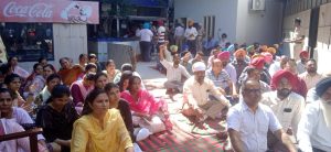 ਪੰਜਾਬ ਸਰਕਾਰ ਮੁਲਾਜ਼ਮਾਂ ਨਾਲ ਚੋਣਾਂ ਤੋਂ ਪਹਿਲਾਂ ਕੀਤੇ ਵਾਅਦੇ ਪੂਰੇ ਕਰਕੇ, ਹਿਮਾਚਲ  –  ਗੁਜਰਾਤ ਵਿਧਾਨ ਸਭਾ ਚੌਣਾਂ ‘ਚ ਲੈ ਸਕਦੀ ਹੈ ਲਾਹਾ   –   ਪੀ.ਐਸ.ਐਮ.ਐਸ.ਯੂ.