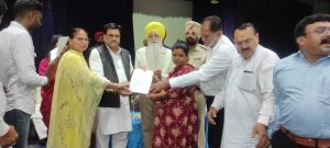 PUNJAB GOVT REGULARISES SERVICES OF 3542 SAFAI SEWAKS/SEWERMEN