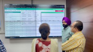 Transport Minister makes surprise inspection of State Transport Offices in Chandigarh