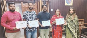 PHAGWARA MC COMMISSIONER FELICITATES SAFAI SEWAKS FOR EXEMPLARY SERVICE