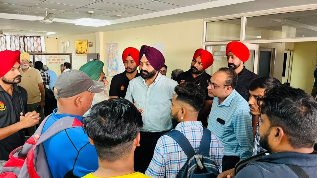 Transport Minister conducts surprise check of RTA office SAS Nagar