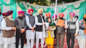 Agriculture Minister Kuldeep Dhaliwal inaugurates crushing season