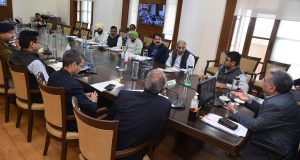 State Government acts tough against truck unions