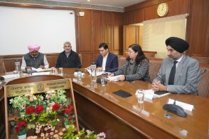 Cabinet Sub-Committee meets truck operators, assures productive solution