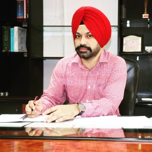 DC URGES PEOPLE TO UPDATE THEIR AADHAR DETAILS TO AVAIL BENEFIT OF WELFARE SCHEMES SMOOTHLY