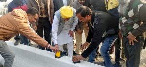 To prevent road accidents, PWD department launches campaign to install reflectors on vehicles  :  Minister Harbhajan Singh ETO