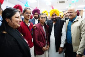 Mega PTM gets huge response, More than 15 lakh parents attended the PTM across 20,000 schools in state 