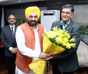 CM URGES RK SINGH TO ALLOW 100% SUPPLY OF COAL TO STATE VIA DIRECT RAIL MODE INSTEAD OF RSR
