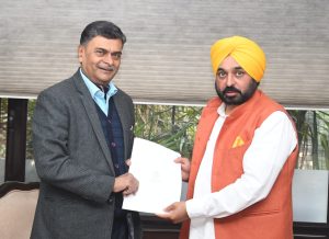 ਮੁੱਖ ਮੰਤਰੀ ਵੱਲੋਂ ਕੇਂਦਰੀ ਮੰਤਰੀ ਆਰ.ਕੇ. ਸਿੰਘ ਨੂੰ ਅਪੀਲ; ਸੂਬੇ ਨੂੰ ਕੋਲੇ ਦੀ ਸਪਲਾਈ ਆਰ.ਐਸ.ਆਰ. ਦੀ ਥਾਂ 100 ਫੀਸਦੀ ਸਿੱਧੀ ਰੇਲਵੇ ਰਾਹੀਂ ਹੋਵੇ
