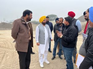 Must ensure quality of material used for repairing & constructing new roads or face music  :   Harbhajan Singh ETO
