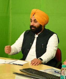 Won’t allow any private school to loot students in Punjab  :   Harjot Singh Bains